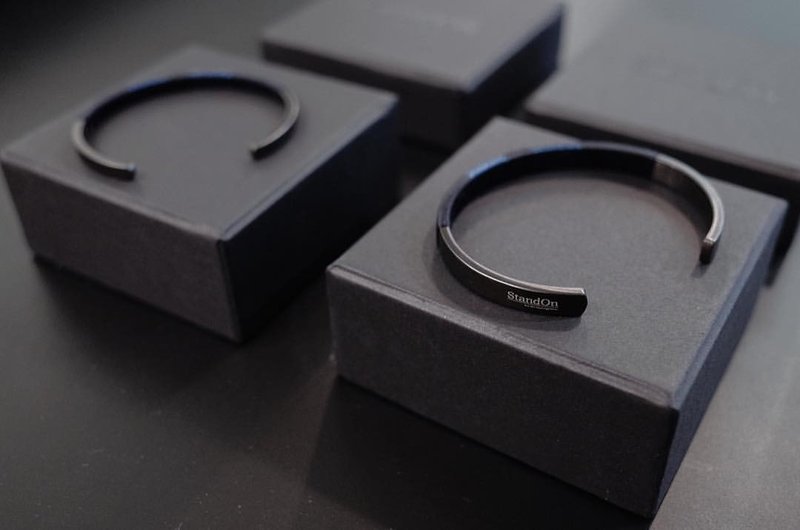 其他金屬 手鍊/手鐲 黑色 - I StandOn I 情人節限定 特製編織啞黑手鐲 Matte Black Collection - Midnight Blue Sparkly