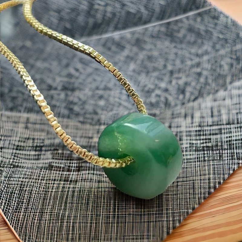 [Everything goes well] Ice green jade passepartout necklace | Natural Burmese jade jade A goods - สร้อยคอ - หยก สีเขียว