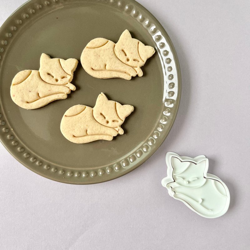 【クッキー型】猫　ねんね姿 - 廚具 - 塑膠 