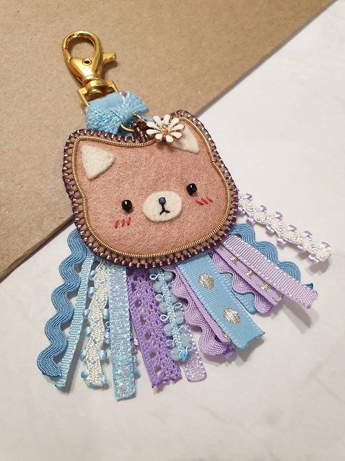 mamoko handmade Brown cat with blue/purple tassel keychain