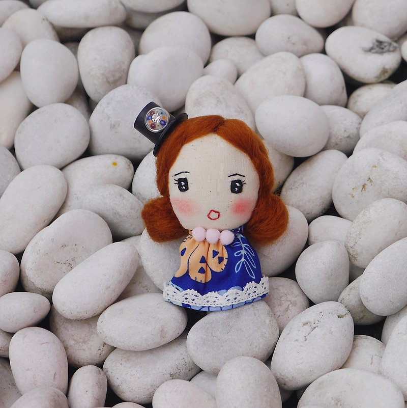 Handmade brooch- Shocked Girl in Mini Gentleman Hat - Stuffed Dolls & Figurines - Cotton & Hemp Blue