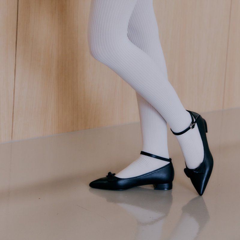 belted ribbon strap flat black - 女皮鞋 - 真皮 黑色