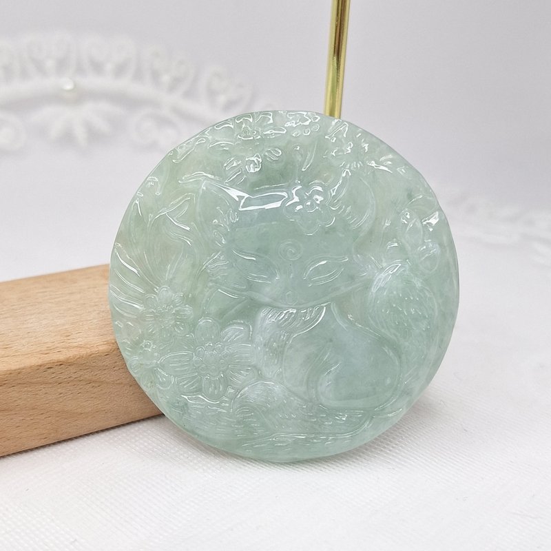 Icy sky blue hand-carved small floral nine-tailed fox round pendant | natural Burmese jade A grade jade - Necklaces - Jade 