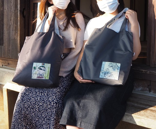 Eco-friendly rPET water-resistant Dual-Color Reversible tote bag(Forest) -  Shop seisei Messenger Bags & Sling Bags - Pinkoi