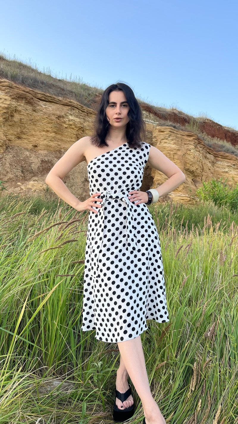 Polka Dot One Shoulder Dress Black and White Asymmetrical Summer Dress - 洋裝/連身裙 - 其他材質 白色