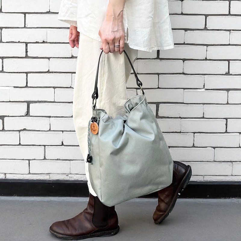 BALON  グレー   CORDURA　撥水加工ナイロン素材セミショルダーバッグ - 側背包/斜背包 - 尼龍 灰色