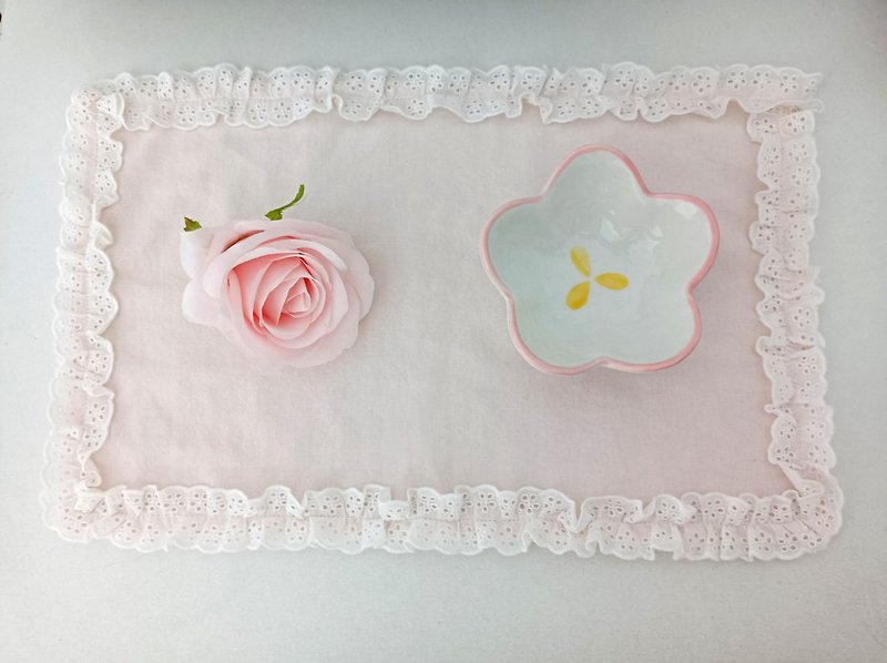 Pure cotton pink lace placemats coasters photography placemats - ผ้ารองโต๊ะ/ของตกแต่ง - ผ้าฝ้าย/ผ้าลินิน 