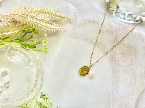 formica accessory 天然A級花瓣淡水珍珠項鍊 玫瑰吊牌配飾 天然淡水珍珠項鍊