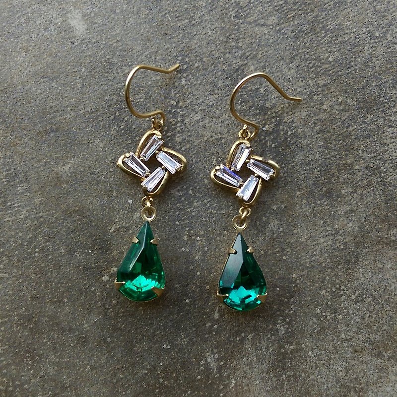 深綠水滴玻璃菱形鋯石耳環 - 耳環/耳夾 - 寶石 