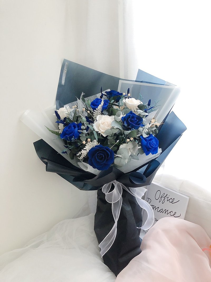 海洋歌姬9朵永生玫瑰花束 永生玫瑰花 紀念日禮物 求婚花束 結婚 - 乾燥花/永生花 - 植物．花 藍色
