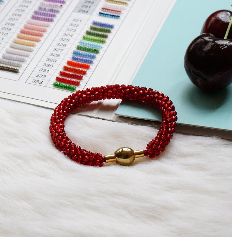 Handbraided Kumihimo Seed Beads Bracelet - สร้อยข้อมือ - แก้ว สีแดง