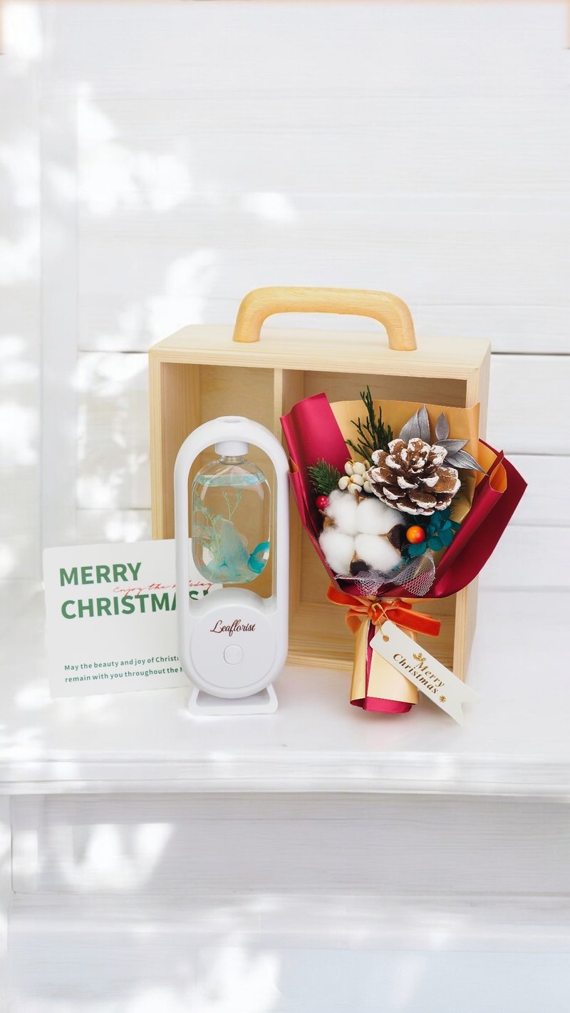 Leaflorist Preserved Flower Aroma Diffuser Christmas Gift Box - ช่อดอกไม้แห้ง - พืช/ดอกไม้ ขาว