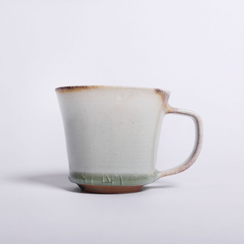 明芽窯 l 柴燒青瓷落灰裂紋馬克杯咖啡杯 - 咖啡杯/馬克杯 - 陶 白色