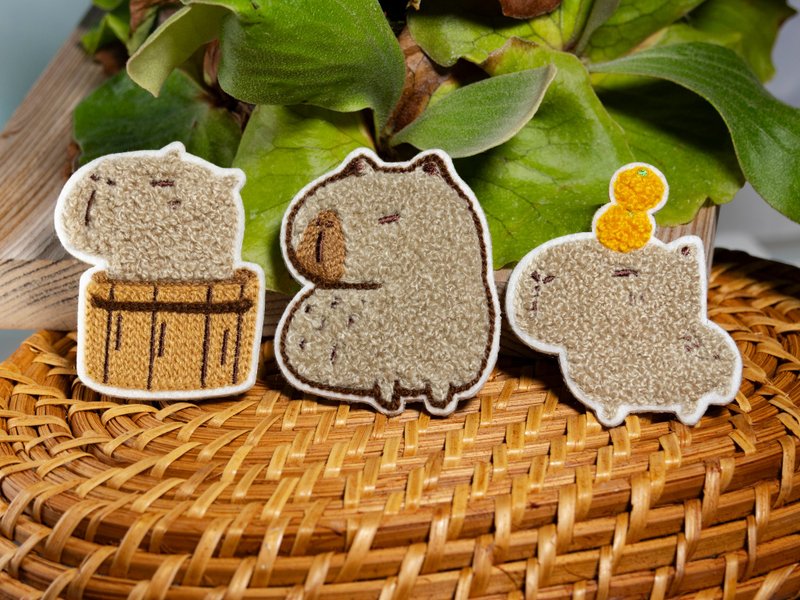 Sticker animal series Capybara series (3 pieces) -- Capybara cute animal embroidery self-adhesive stickers - สติกเกอร์ - งานปัก สีกากี