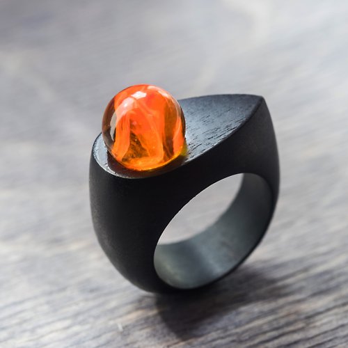Green Wood 木質樹脂戒指 Lava 獨特設計的黑色和橙色戒指