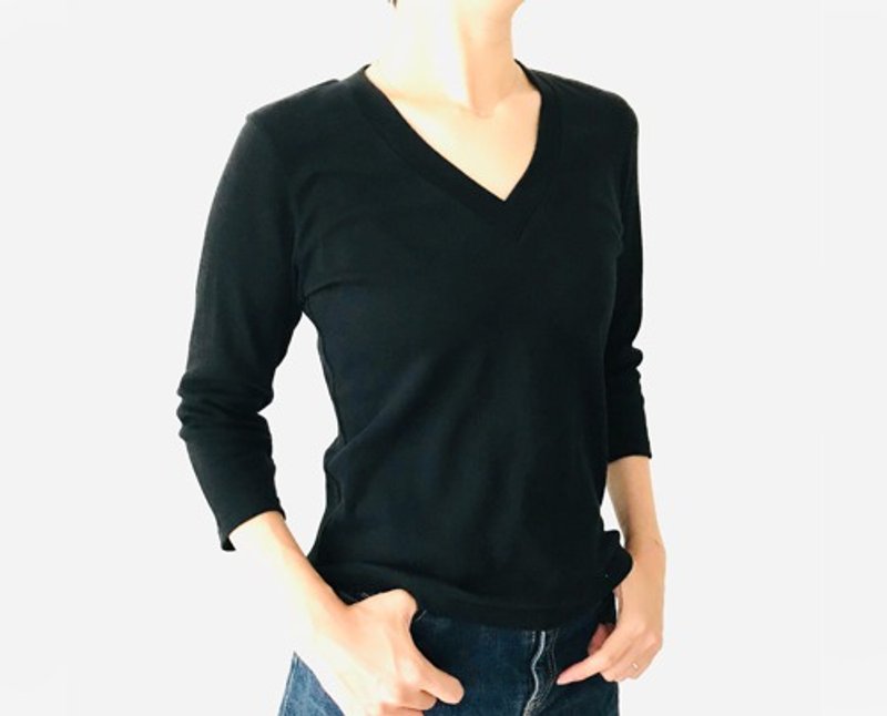 【7分袖用】形にこだわった 大人のVネックTシャツ【サイズ・色展開有り】 - 女上衣/長袖上衣 - 棉．麻 