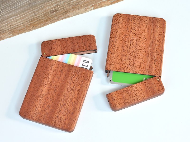Wooden IC card case (Mahogany) - ที่ใส่บัตรคล้องคอ - ไม้ 