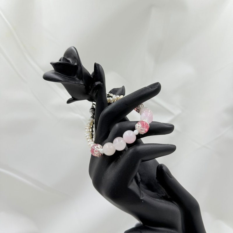 VN [Decorative Bead Chain Series-Flowers become honey] Decorate the wonderful moments of self-aesthetic matching - Bracelets - Other Materials Pink