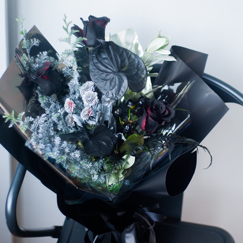 Galaxy Black Bouquet | Flower Bouquet | Birthday Gift | Customized - ช่อดอกไม้แห้ง - พืช/ดอกไม้ สีดำ