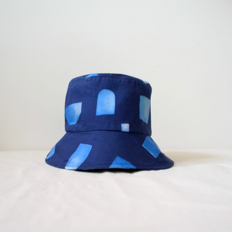 Japanese fabric Indigo Irregular Shape Fisherman's Hat - หมวก - กระดาษ สีน้ำเงิน