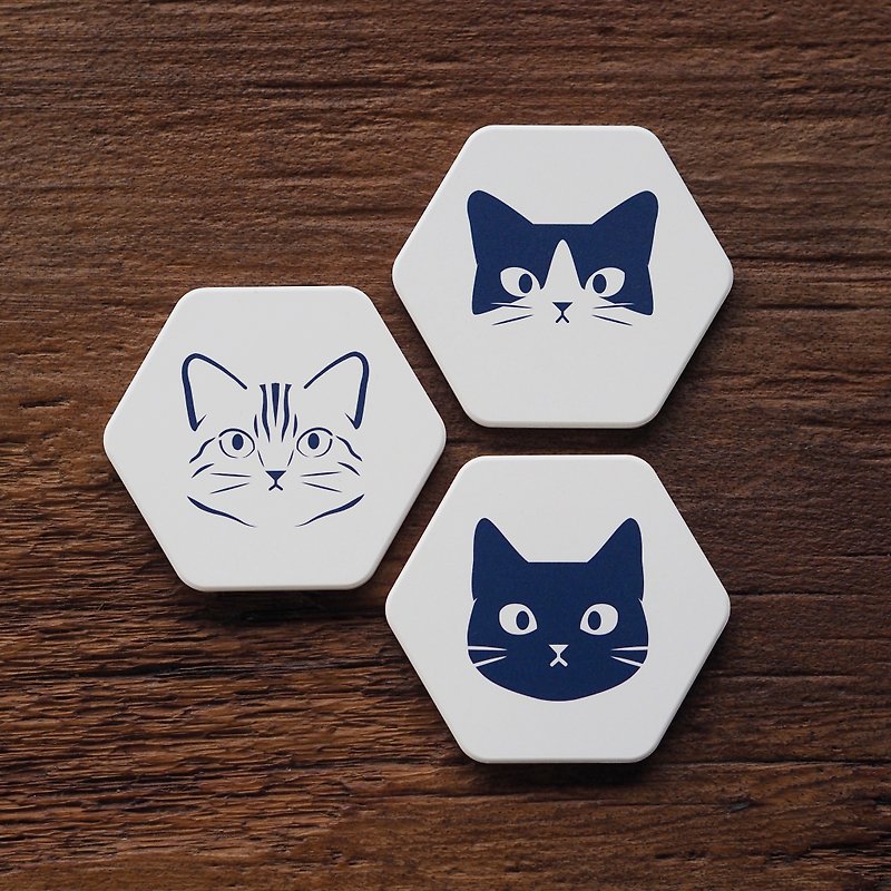 Cat Ceramic Coaster [Public Welfare] Stray Cat Rescue Project - อื่นๆ - เครื่องลายคราม ขาว