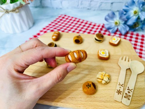 羊毛フェルト どんぐり♡ベビーヘアクリップ ヘアゴム 0_826121de4adff76d8873f13f3469