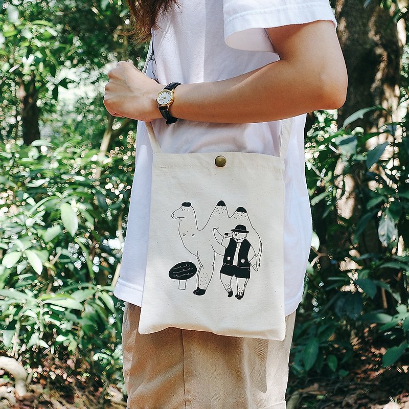 Adventurer's Bag / Take a Walk Together - Messenger Bags & Sling Bags - Cotton & Hemp 