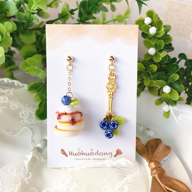 Original handmade sweet and cute blueberry muffin Silver earrings ear clip niche design gift - ต่างหู - วัสดุอื่นๆ 