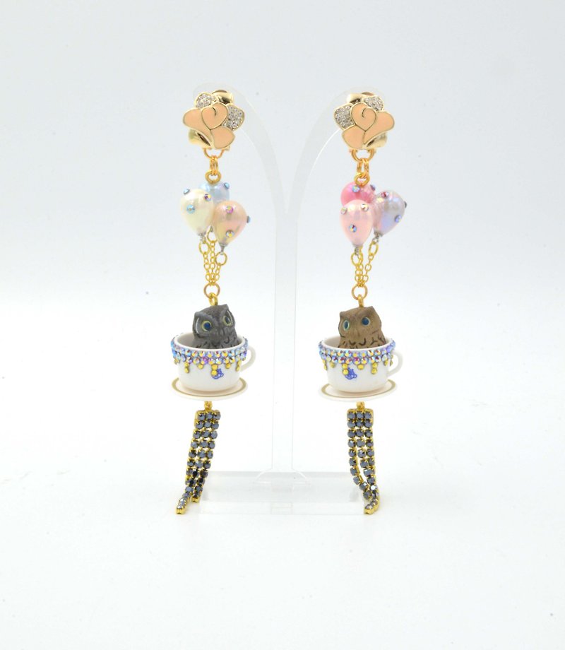 Hot Balloon Owl Teacup Earrings with Swarovski Crystals - ต่างหู - พลาสติก หลากหลายสี