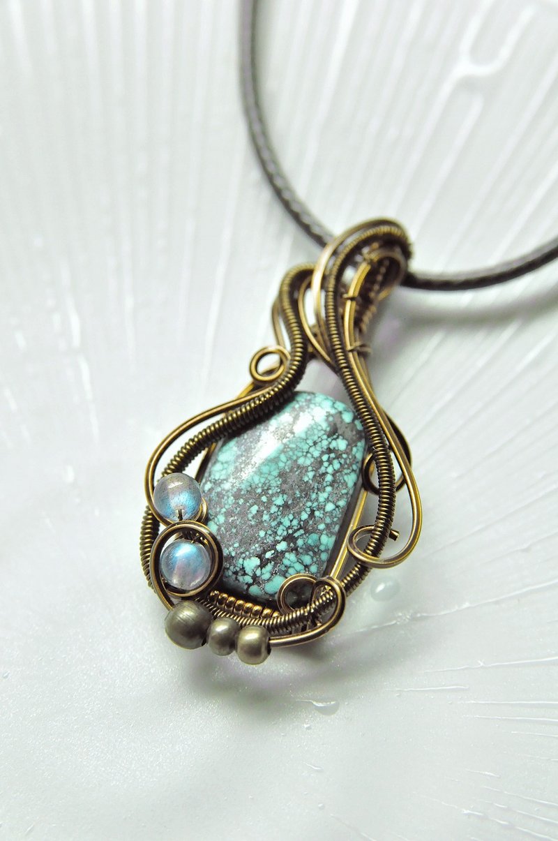 【Flow of Time】-Metal Thread Weaving-Turquoise Necklace - สร้อยคอ - โลหะ ขาว