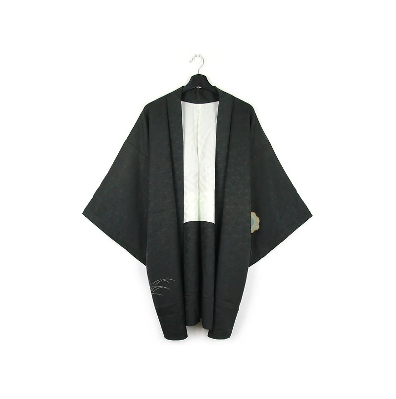 Back to Green-Japanese bring back warm weaving pattern / vintage kimono - Women's Casual & Functional Jackets - Silk 