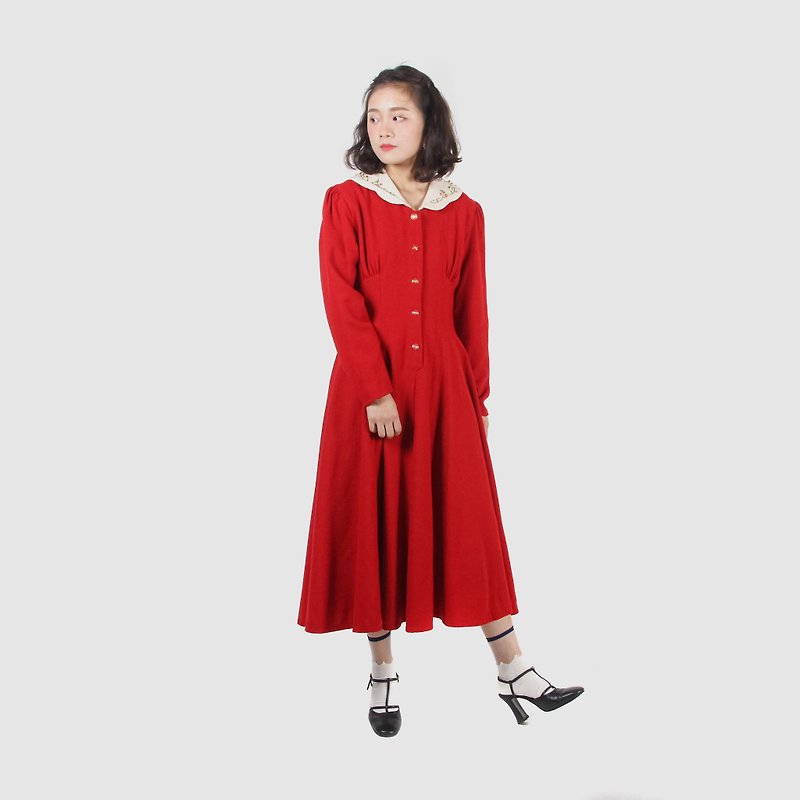 [Egg plant ancient] Showa Japanese pill line embroidery white collar wool vintage dress - One Piece Dresses - Wool Red