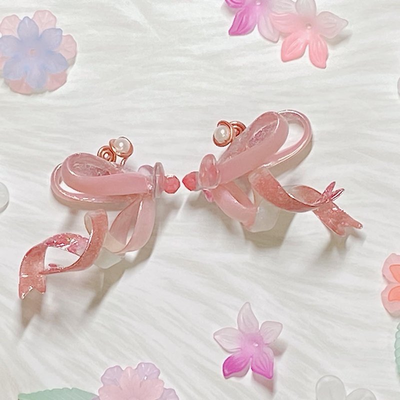 Tie crystal ribbon bows on your ears with handmade ear cuffs - Earrings & Clip-ons - Resin Pink
