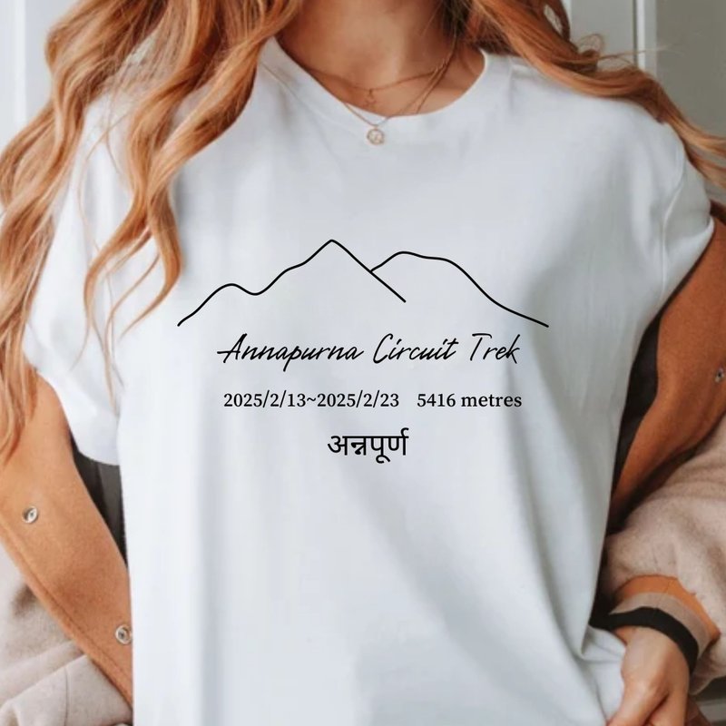 安納普爾納環線ACT尼泊爾健行 尼泊爾登山 文字系列 中性短袖上衣 - 女 T 恤 - 棉．麻 白色