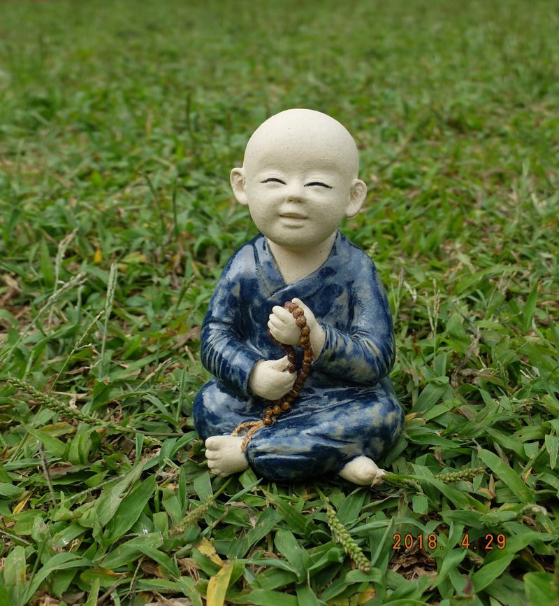 靜坐的小沙彌/清淨自在小沙彌- 陪你慢下來的陶作-微笑小沙彌 - 公仔模型 - 陶 