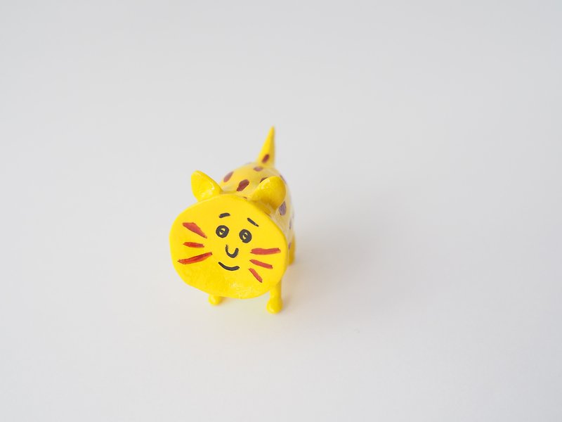 FlatCat(yellow) - Items for Display - Paper Yellow