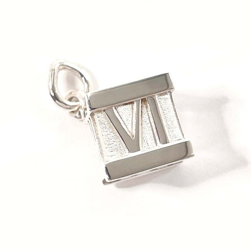 Tiffany & Co. Atlas Cube Pendant, 925 Silver, Newly Refinished - สร้อยคอ - เงินแท้ สีเงิน