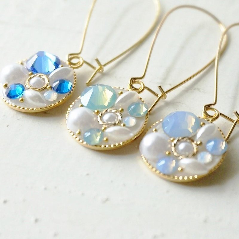 Swarovski Bijou ♡ hook earrings - ต่างหู - แก้ว สีน้ำเงิน