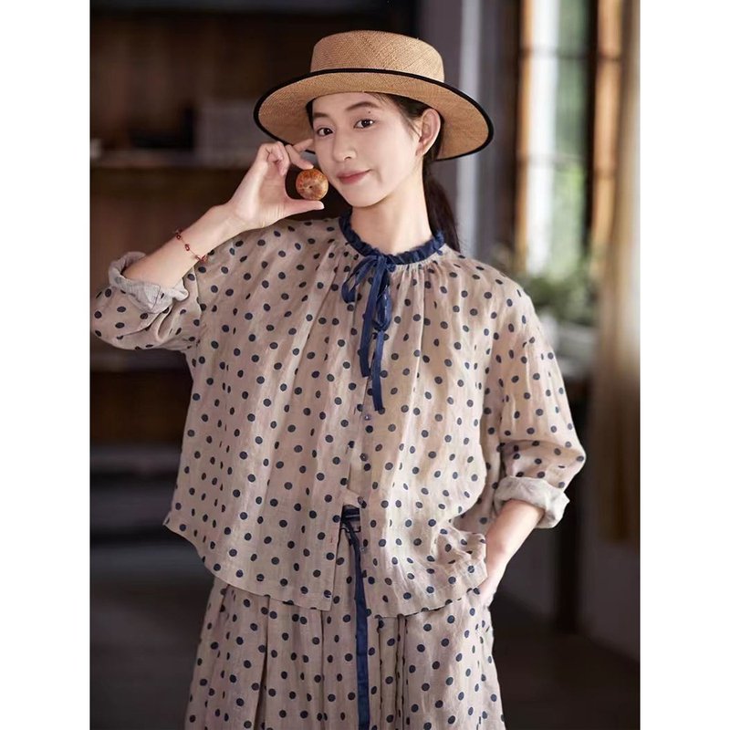 藍波點純亞麻木耳花邊領女圓領小襯衫 - 女襯衫 - 棉．麻 