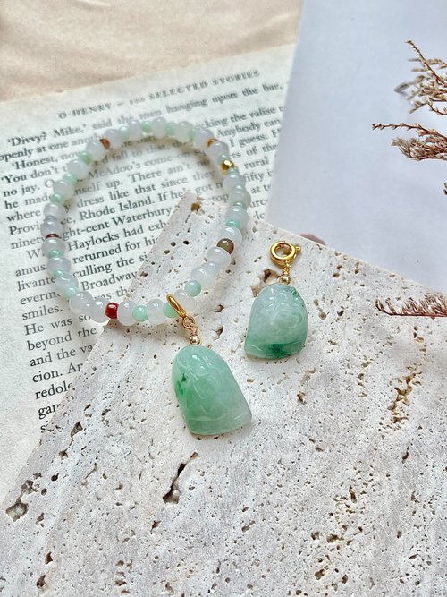 翡翠設計館 / 賞翠•玩翠 EXE Jewelry 冰飄辣綠知足常樂翡翠14K包金隨意扣 吊墜 |天然緬甸翡翠