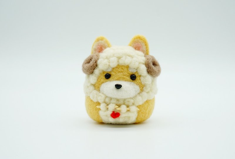 Knitted sweater, sheep, Shiba, wool, felt, dog, home decoration, office, small key ring, car decoration - Items for Display - Wool White