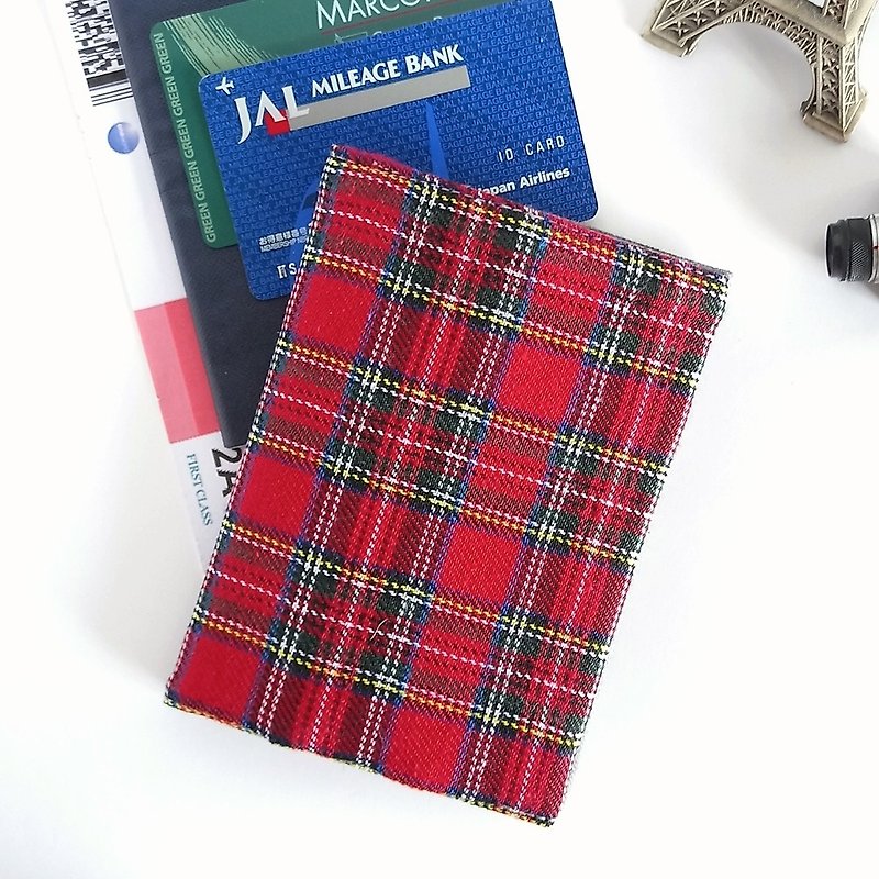 【現貨】護照套 (英倫風紅格紋A) - 護照夾/護照套 - 棉．麻 紅色