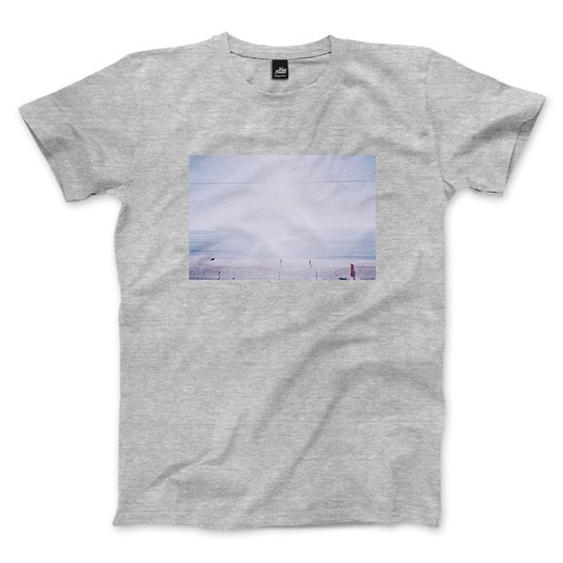 A scene at Sea - dark gray Linen- neutral T-shirt - เสื้อยืดผู้ชาย - ผ้าฝ้าย/ผ้าลินิน สีเทา