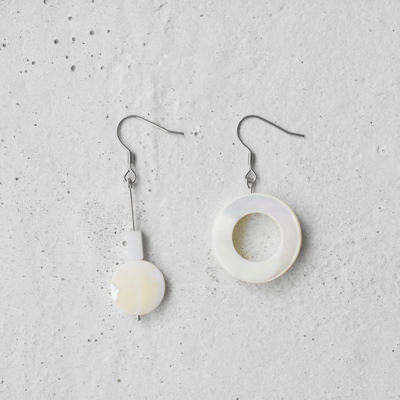Handmade Earrings - Summer Fairy (handmade earrings / shell stone / natural stone / clip) - Earrings & Clip-ons - Gemstone White