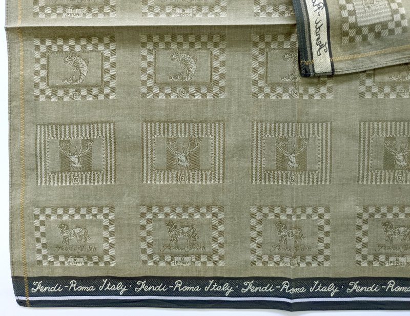Fendi Vintage Handkerchief Jacquard Weave Deer, Goat & Horse 18 x 17.5 inches - 手帕 - 棉．麻 卡其色