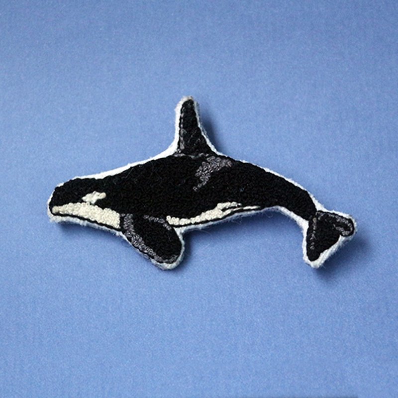 Hand-embroidered brooch / brooch killer whale / killer whale Orcinus orca / Killer Whale - Brooches - Thread Black