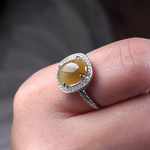 瓔珞珠寶盒 E.L.Jewelry Box 冰種三彩翡翠蛋面戒指 925純銀 | 天然緬甸玉翡翠A貨 | 送禮