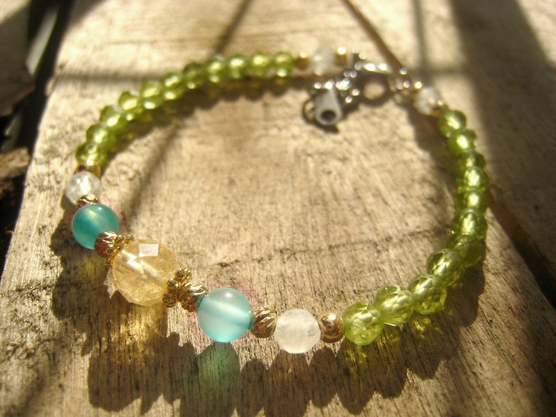 【August Stone】Olive Branch【Stone Bracelet】Crystal Bracelet - สร้อยข้อมือ - คริสตัล สีเขียว