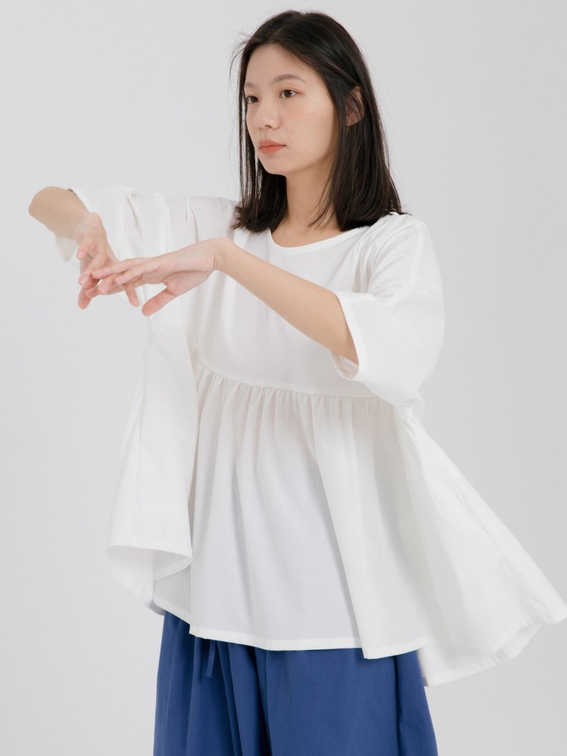 白色抗皺材質 手工層次褶皺 日系綁帶設計上衣 - 女上衣/長袖上衣 - 棉．麻 白色