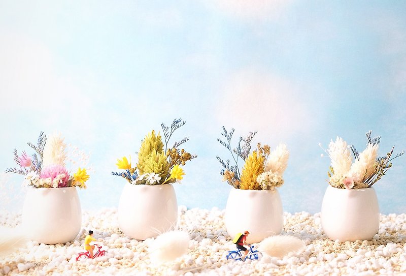 <Small meat pot Seasons> dried flower porcelain pot <Seasons Small pot> dried flower pot - Plants & Floral Arrangement - Plants & Flowers Multicolor